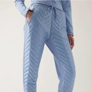 Athleta • NWT Powder Blue Insulated Joggers • Womens 4 • Make Winter Chill Out!